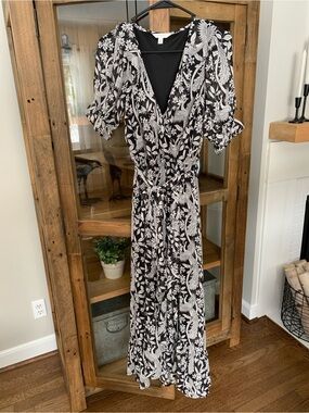 LC Lauren Conrad Black and White Dress